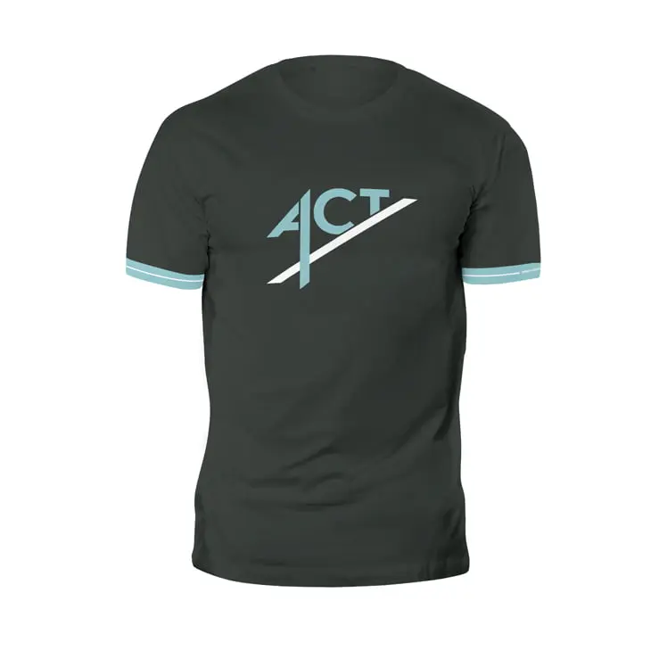 T-shirt gris orné du logo ACT, identité de coach de cross training